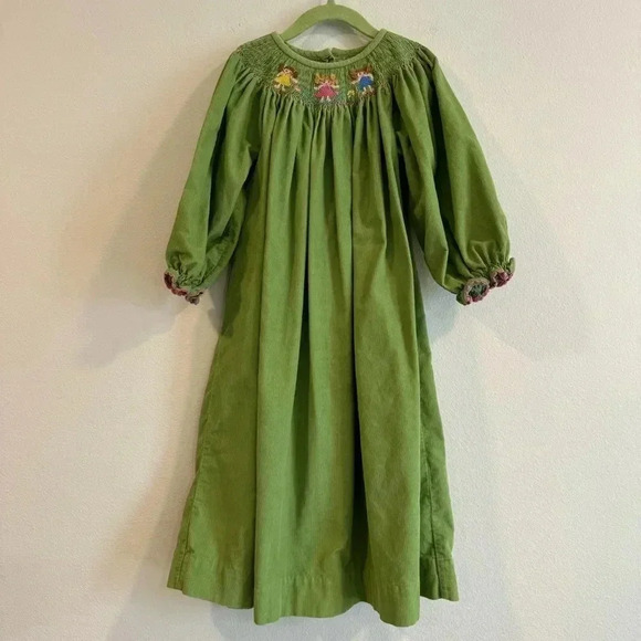 Secret Wishes Corduroy Dress smocked neck along Sleeve 6X - Picture 1 of 7
